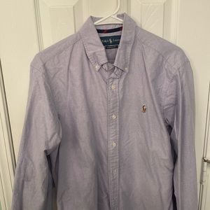 Ralph Lauren men’s button down. Size medium. Gently used. No flaws.